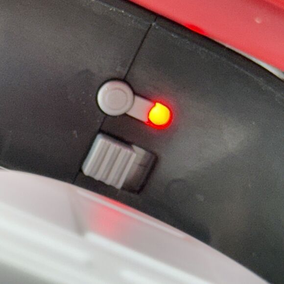 Droid Depot Astromech Red Black Star Wars Galaxy's Edge NO REMOTE NO CHIP - Picture 9 of 13